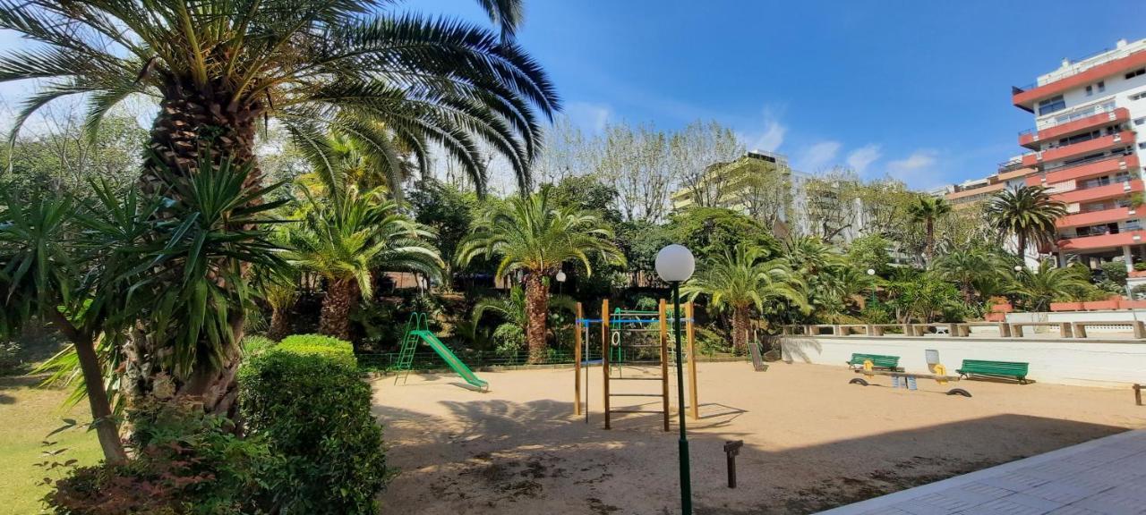 Bright Apartment Near The Beach And Barcelona By Train Masnou Buitenkant foto