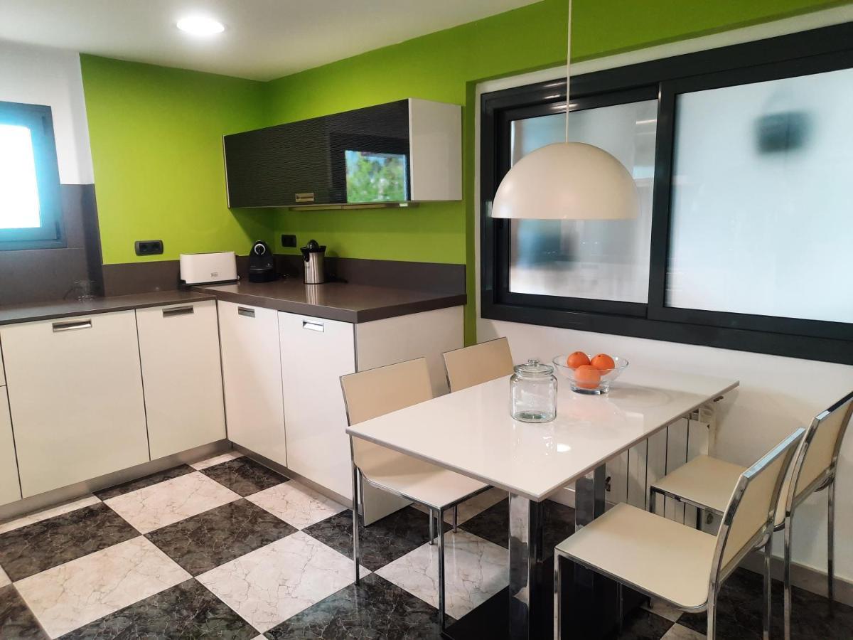 Bright Apartment Near The Beach And Barcelona By Train Masnou Buitenkant foto