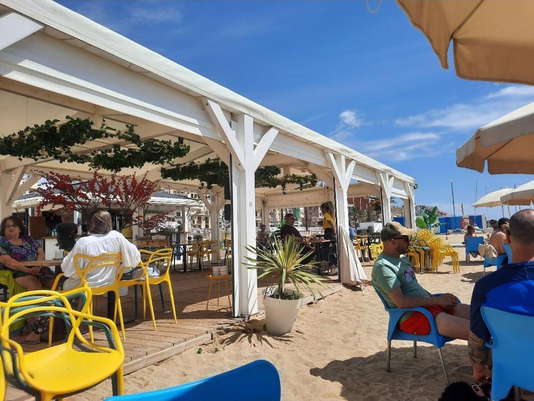 Bright Apartment Near The Beach And Barcelona By Train Masnou Buitenkant foto
